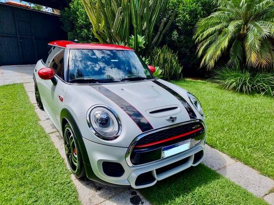 MINI COOPER 2.0 JOHN COOPER WORKS 16V TURBO GASOLINA 2P AUTOMATICO MINI COOPER 2.0 JOHN COOPER WORKS 16V TURBO GASOLINA 2P AUTOMATICO